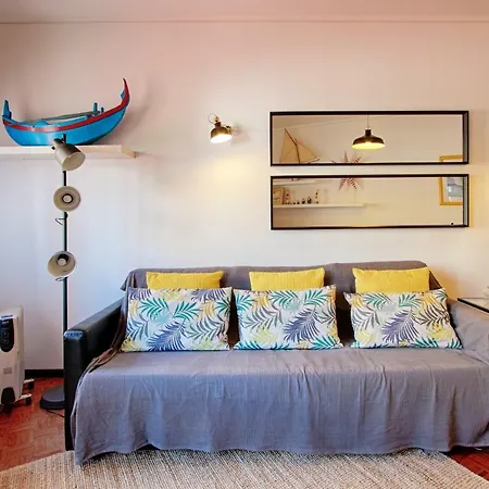 Sailing 公寓 阿威罗