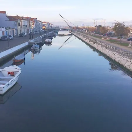 Sailing 公寓 阿威罗